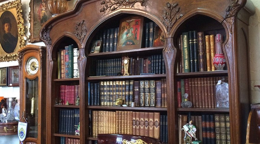 Антикварный бизнес с нуля в провинции: реально ли выйти в плюс без связей и крупных вложений?