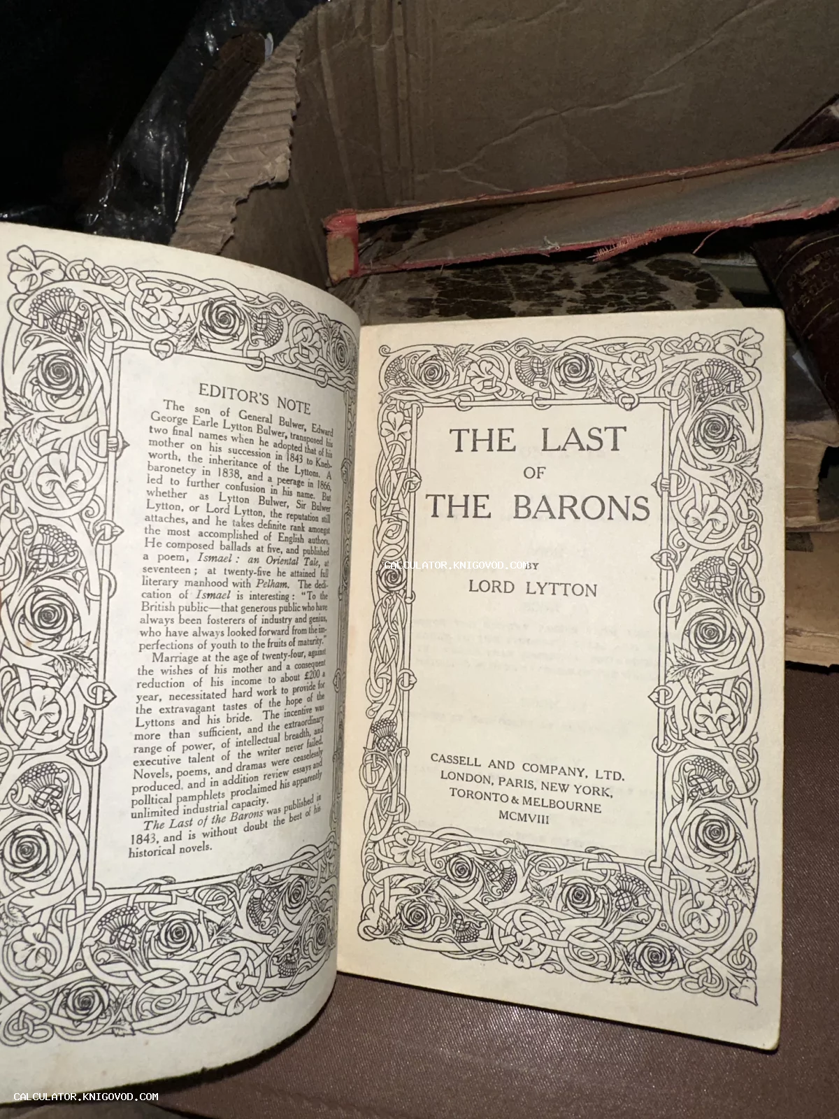 Разворот антикварной книги The Last of the Barons с богато украшенным титульным листом и орнаментальными рамками.