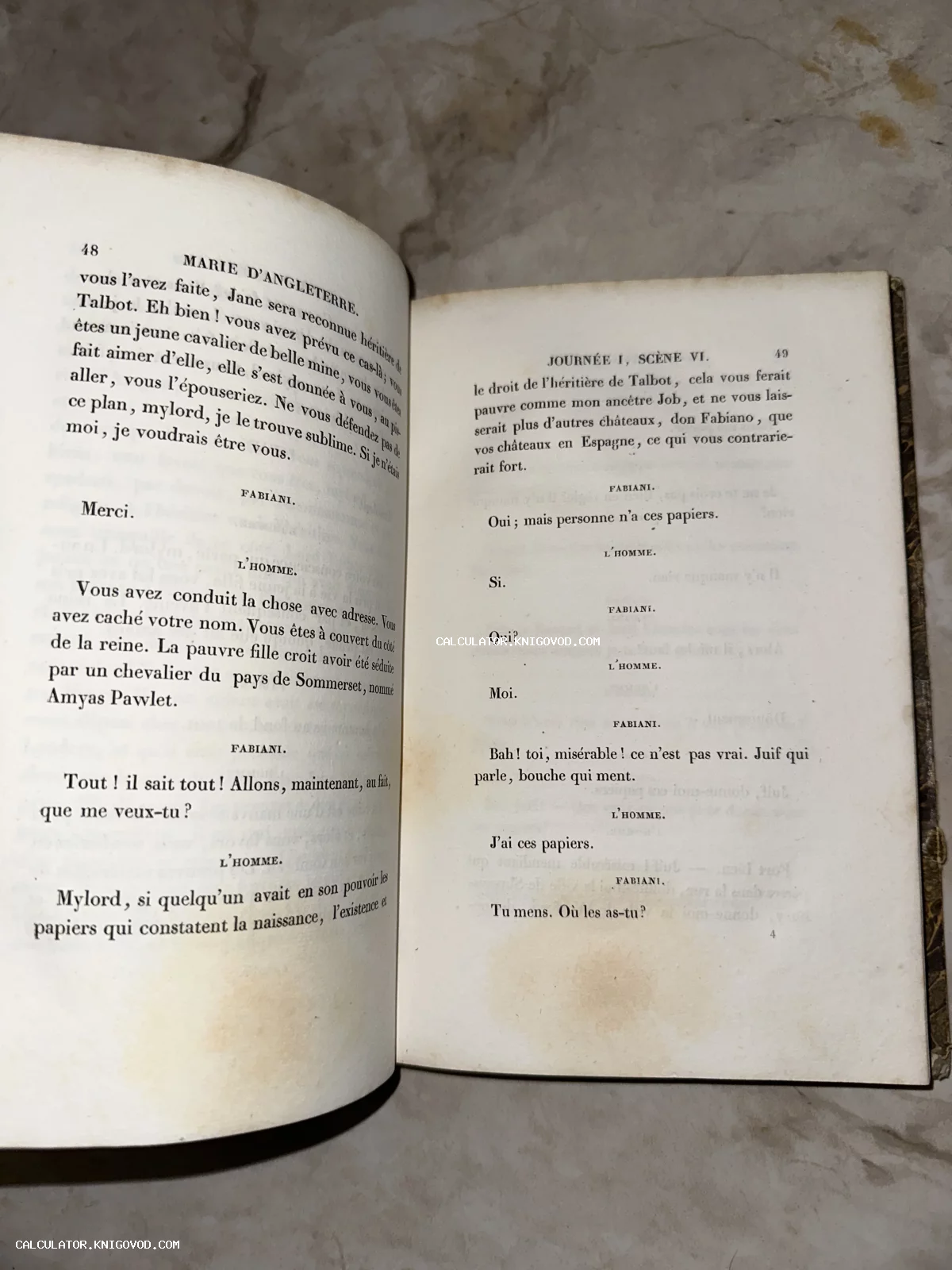 Разворот старинной книги на французском языке с заголовком Marie d'Angleterre и текстом пьесы.