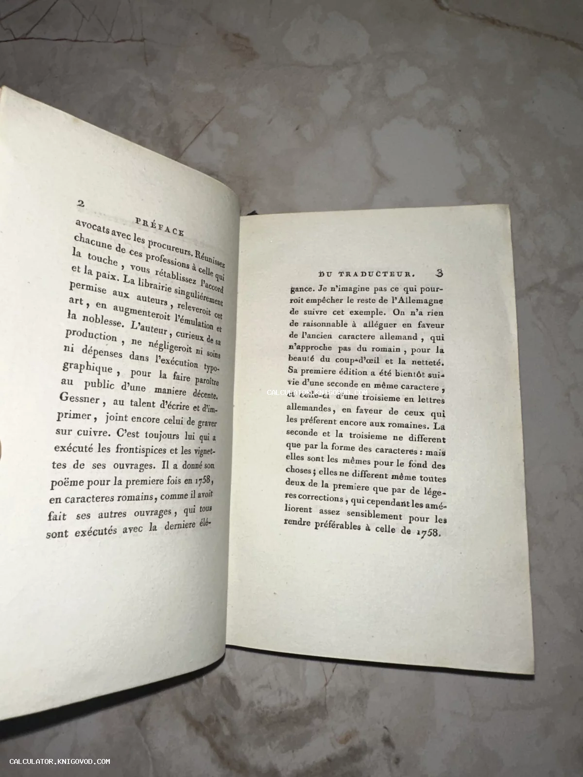 Разворот старинной книги на французском языке с заголовком Préface du Traducteur.